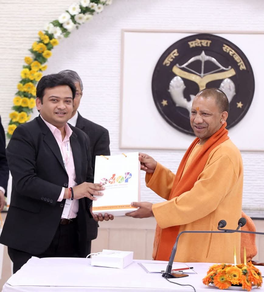 Representing India among a foreign representatives during G20 and Meeting UP CM Shri Adityanath Yogi Representing India among a foreign representatives during G20 and Meeting UP CM Shri Adityanath Yogi